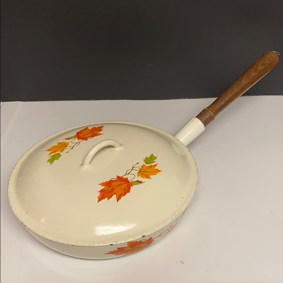 Descoware Autumn Leaf Enamel Cast Iron Skillet Lid